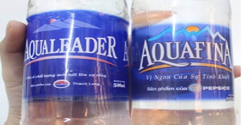 Phân biệt nước Aquafina thật và giả 2 Phan-biet-aquafina-that-va-gia-1